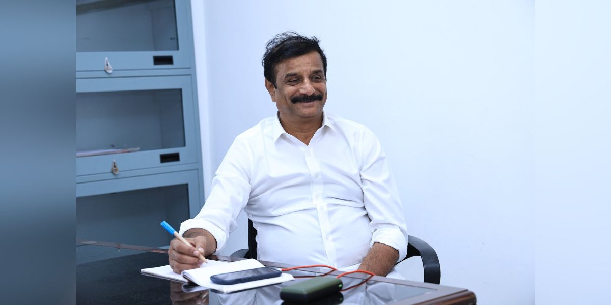 Dubbaka MLA Kotha Prabhakar Reddy made sensational comments on the Congress government