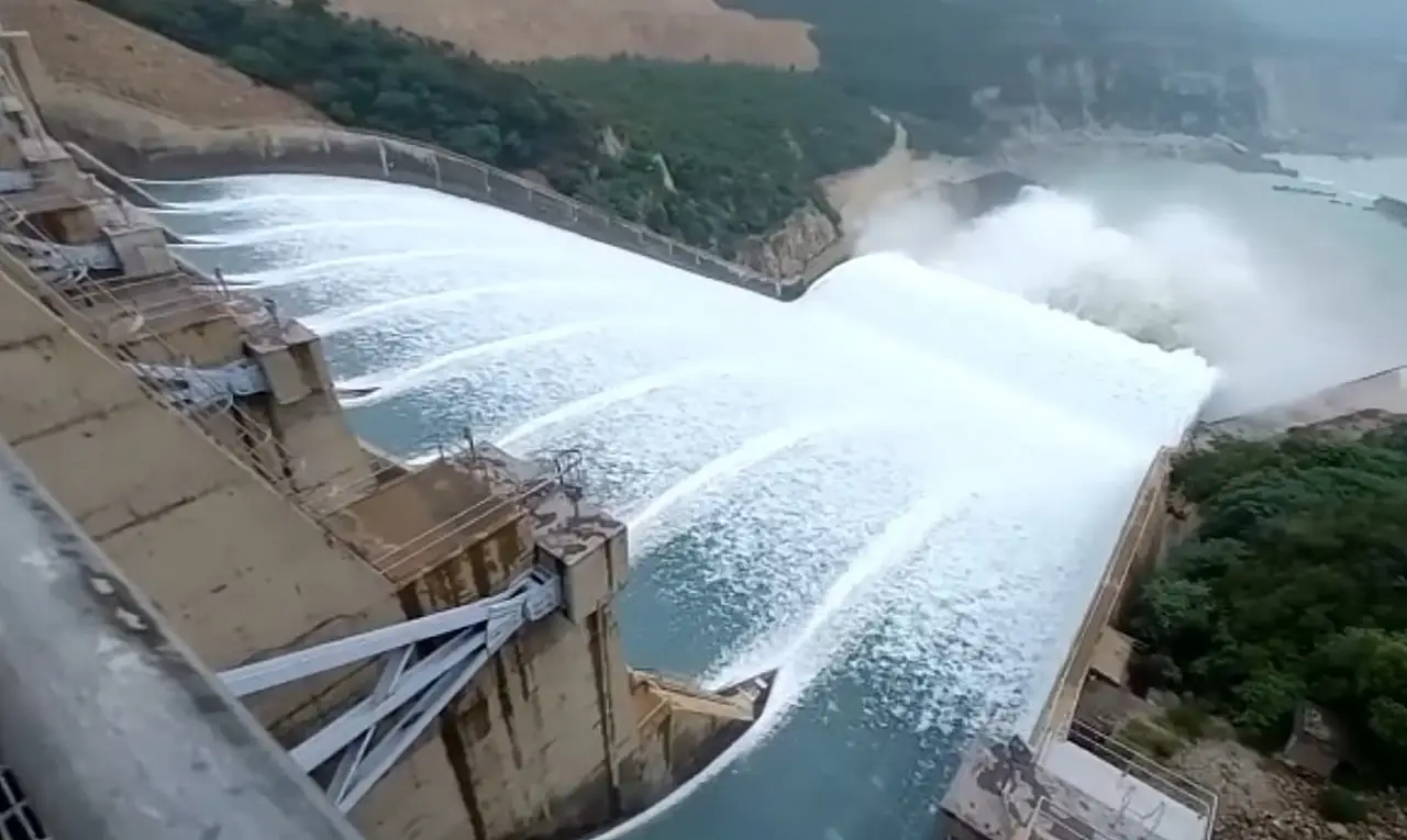 India stops flow of Indus River water to Pakistan