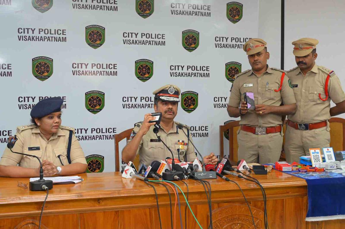 Vizag police bust nine-member gang allegedly involved in loan app fraud, seize ₹60 lakh worth