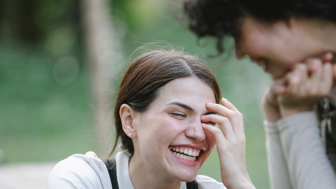 Just 5 Minutes of Laughter a Day Can Change Your Health!