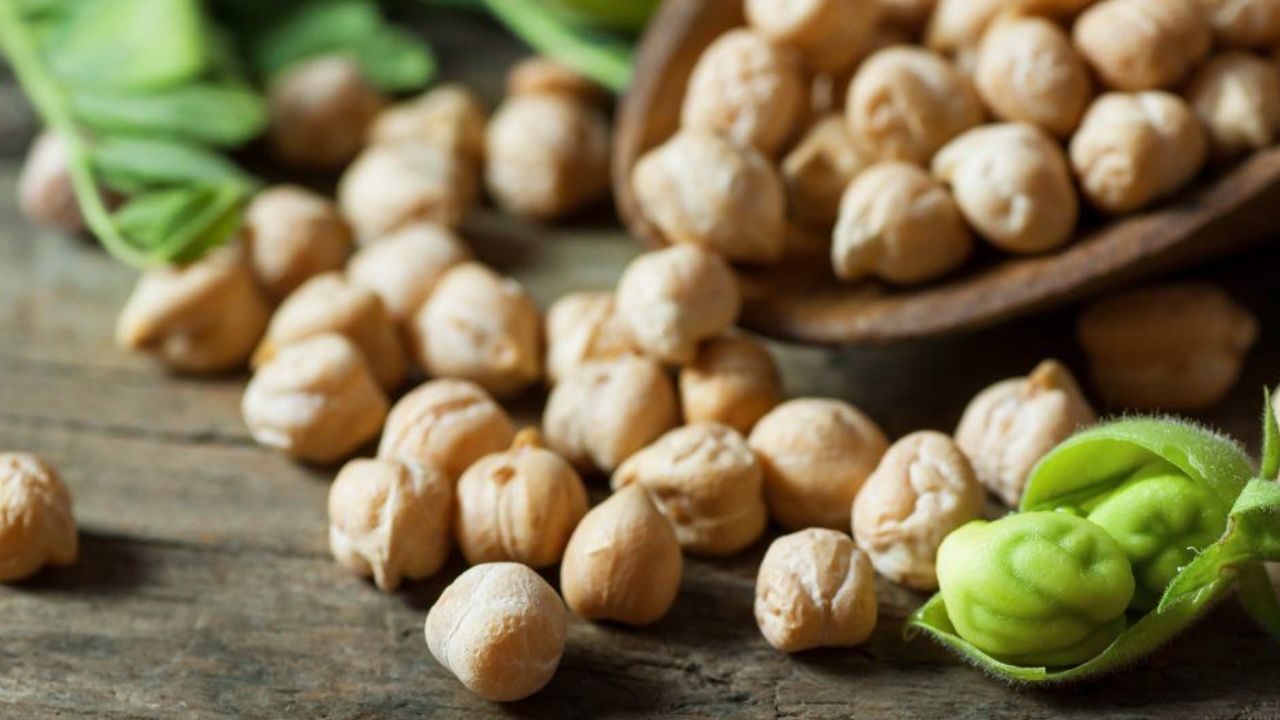 Why Morning Soaked Chickpeas Boost Your Health: Amazing Body Benefits