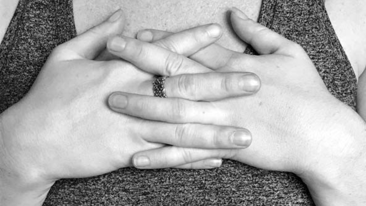 Vajra Padma Mudra: A Powerful Gesture for Mental Peace and Calmness
