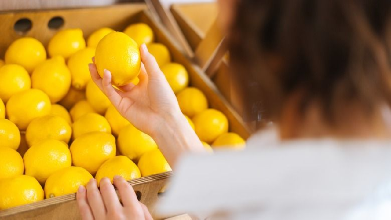 Are Your Mangoes Safe? Simple Ways to Spot Chemically Ripened Fruits