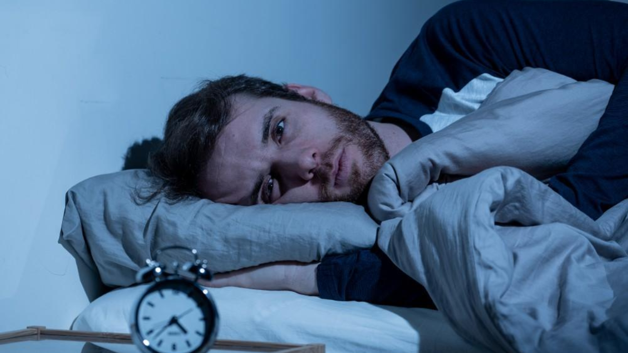 Body Feels Tired but Can’t Sleep? Try These Simple Fixes