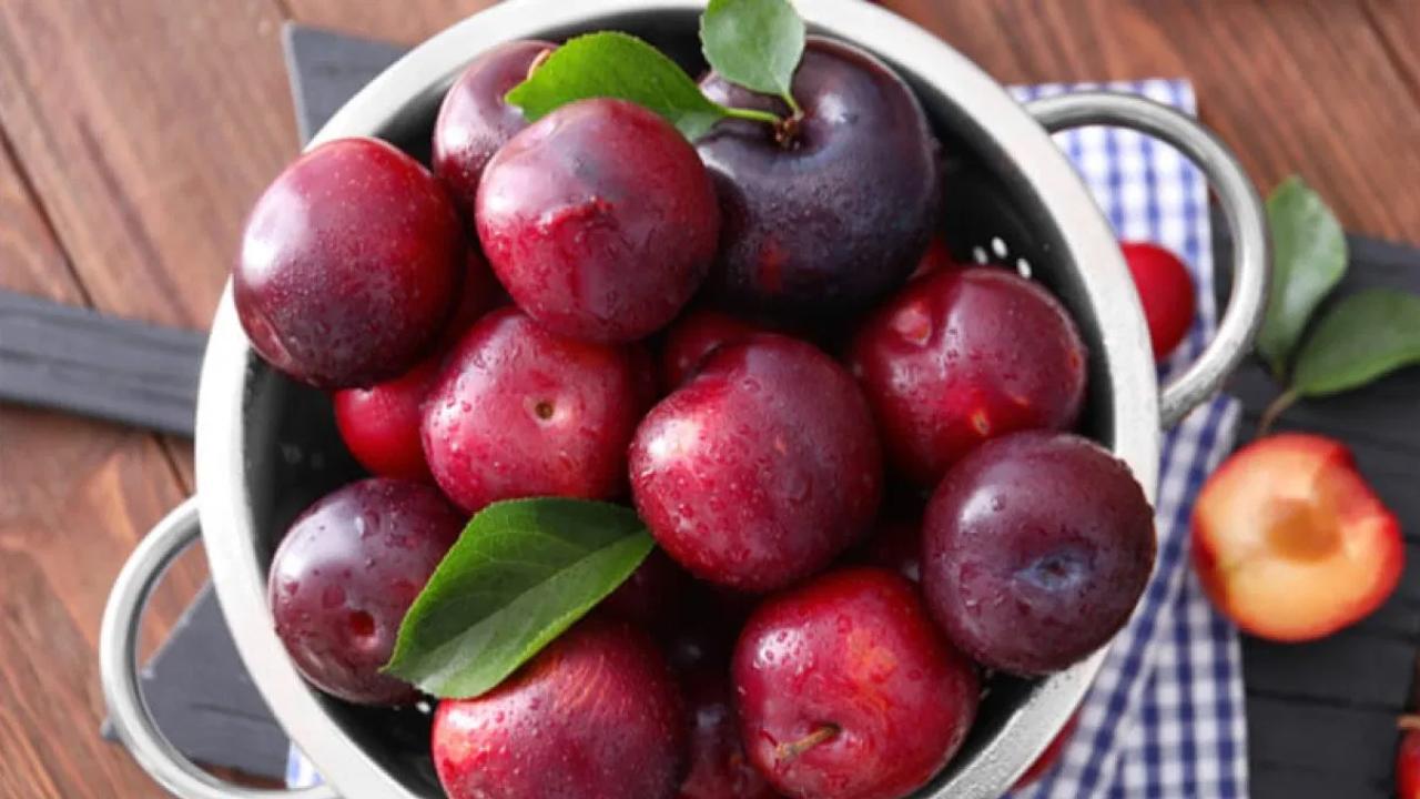 From Heart to Skin: The Amazing Health Magic of Alubukhara Fruit