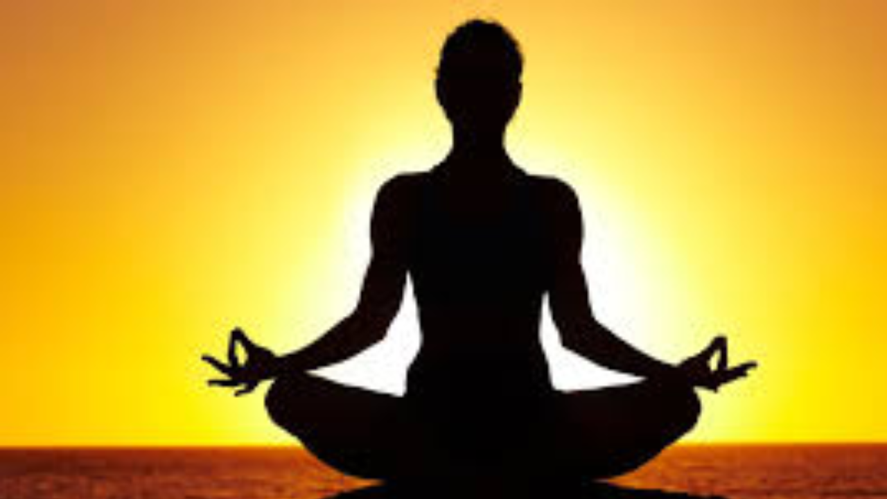 10-Minute Sitting Yoga to Reduce Stress Naturally