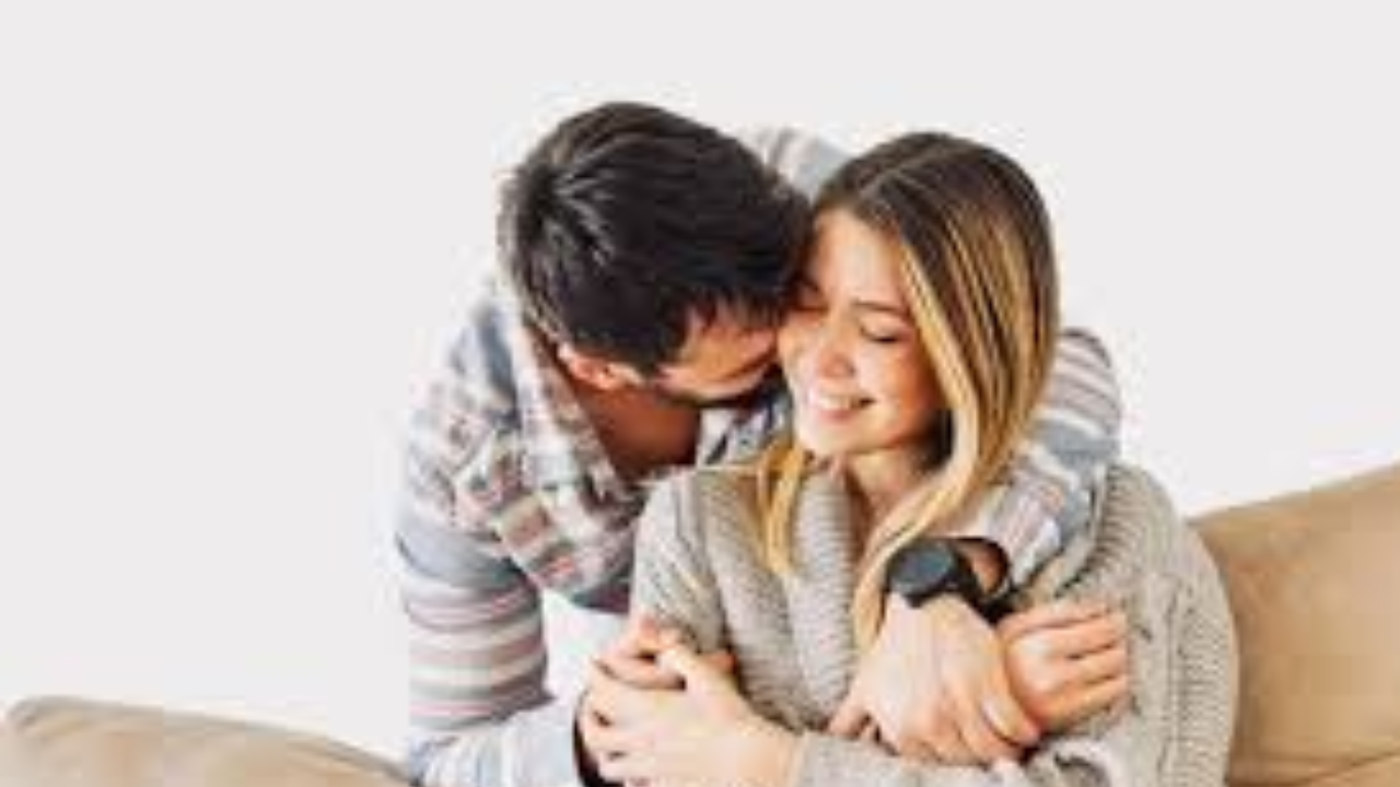 The Simple 6-Second Ritual That Can Bring Couples Closer