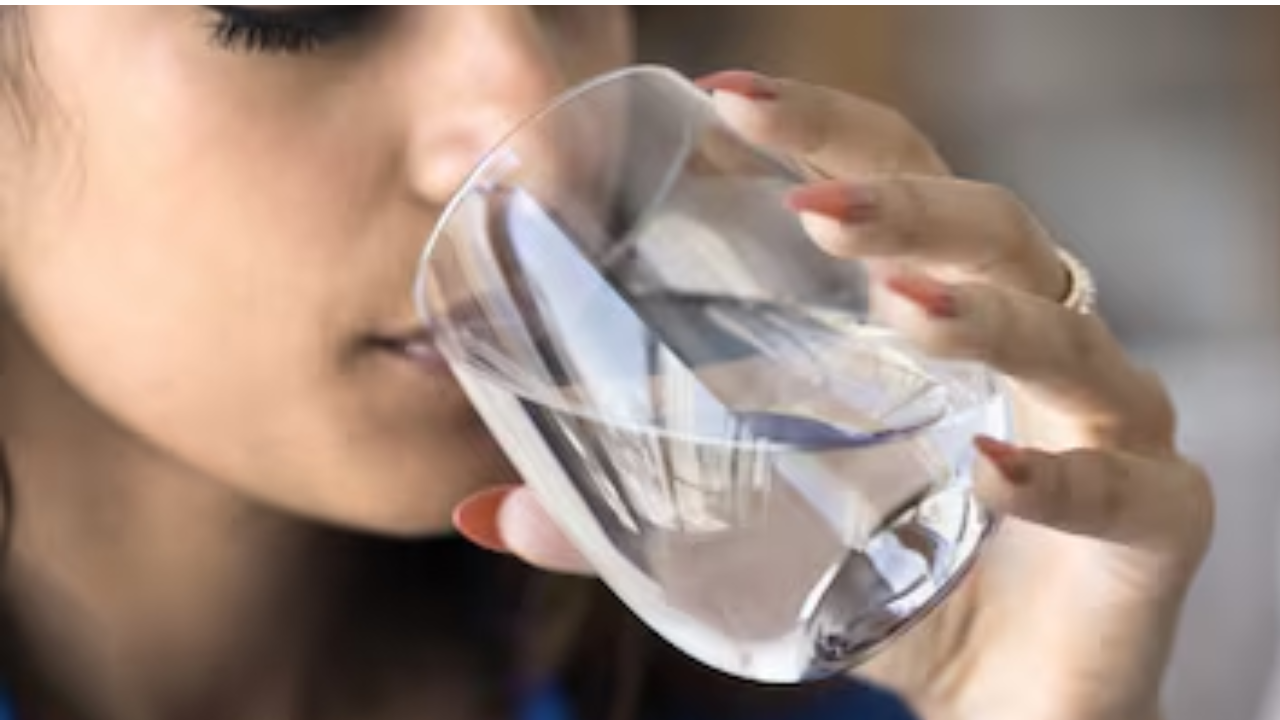 Not Drinking Enough Water? These Warning Signs Say It All