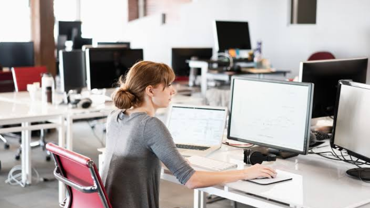 Office Workers Alert: The Hidden Stress Caused by Emails