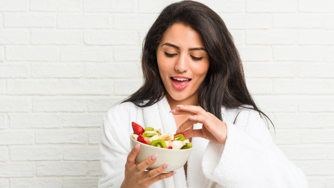 Do You Eat Fruits at Night? Know the Best Time to Eat Them