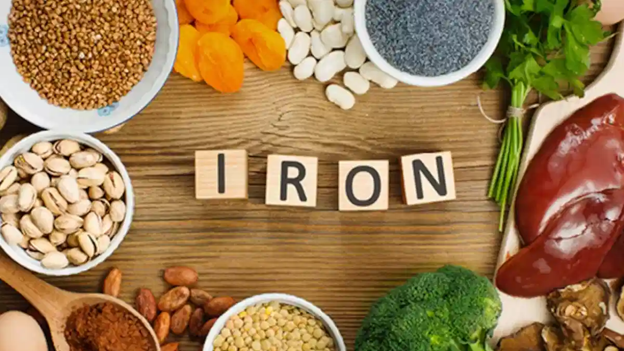 Low Iron? These Signs Mean It's Time to Add Iron-Rich Foods to Your Diet