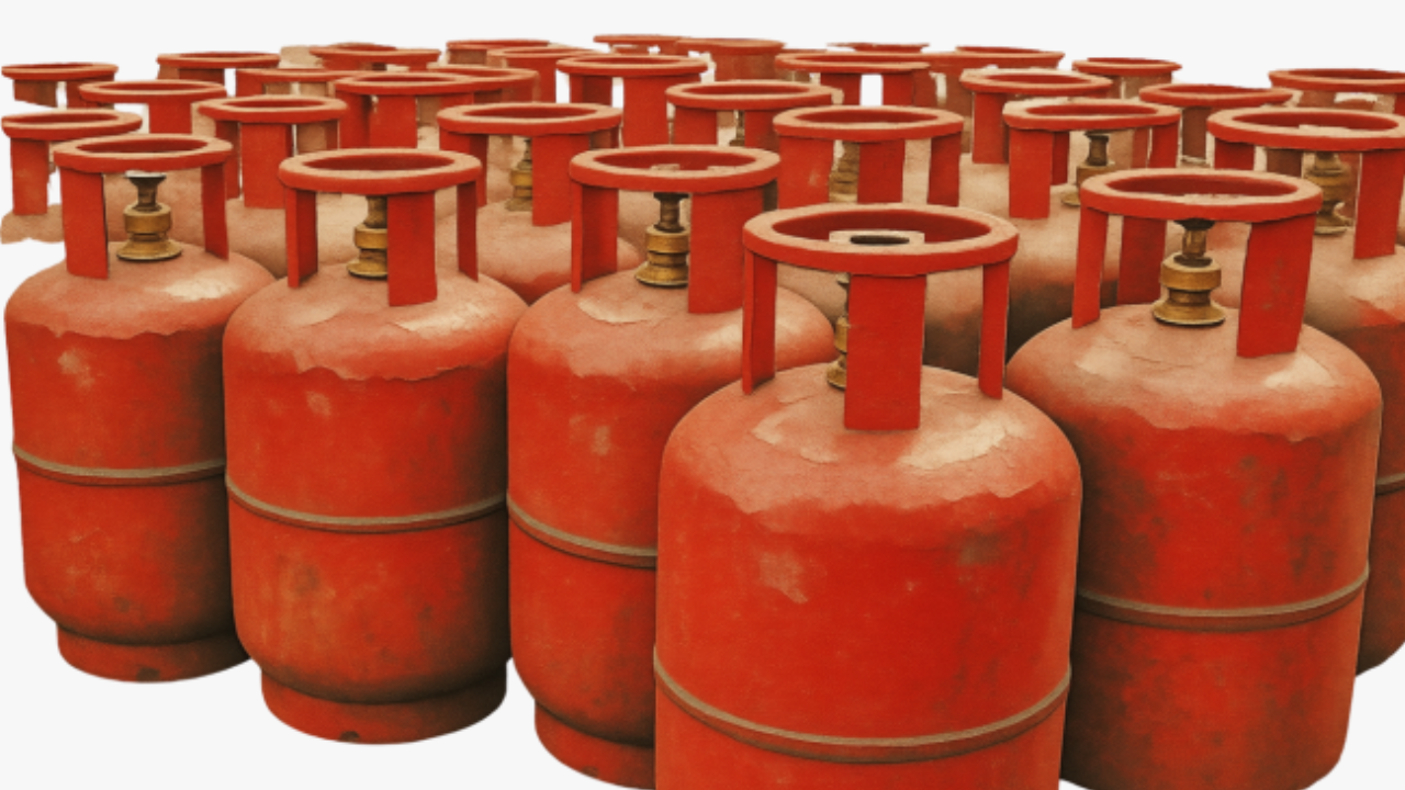Commercial LPG Cylinder Prices Slashed by Over ₹200