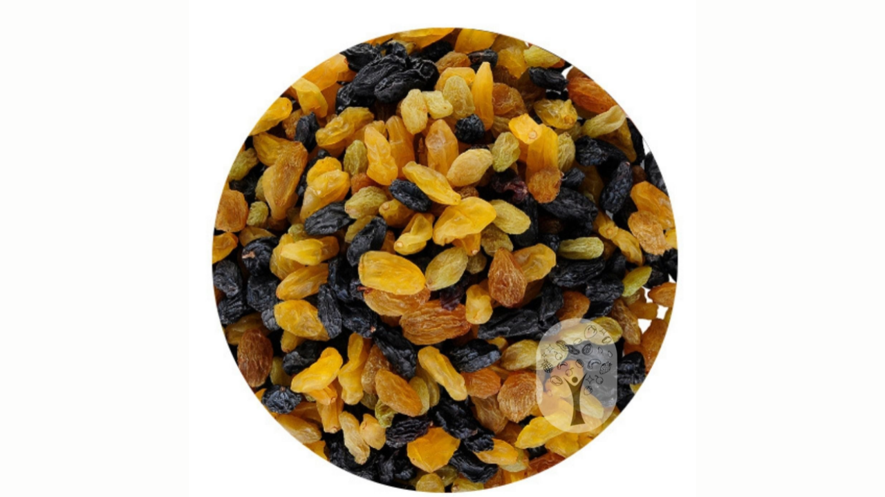 Black Raisins vs Golden Raisins: Which Is Healthier?
