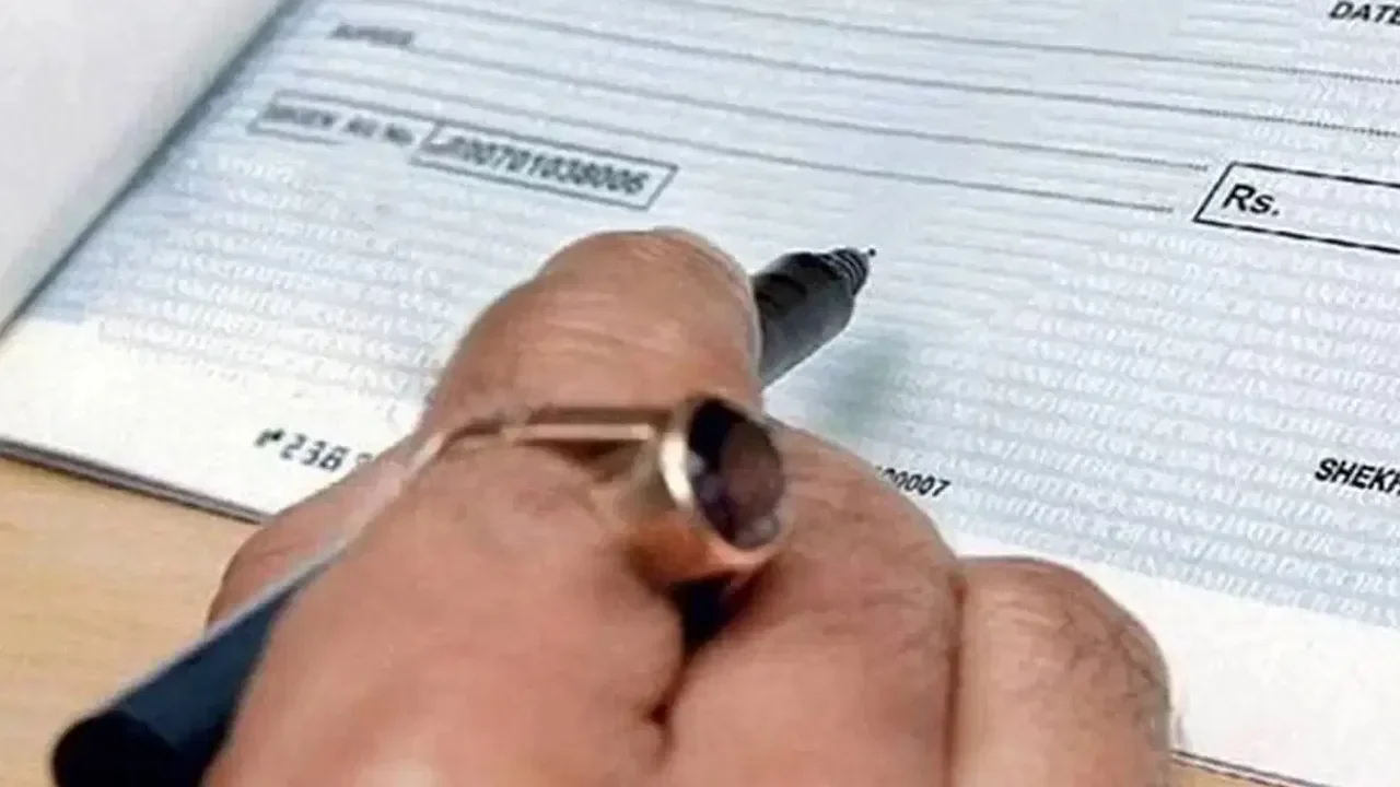 Old Cheque Books Deadline Fixed? RBI Issues New Directions