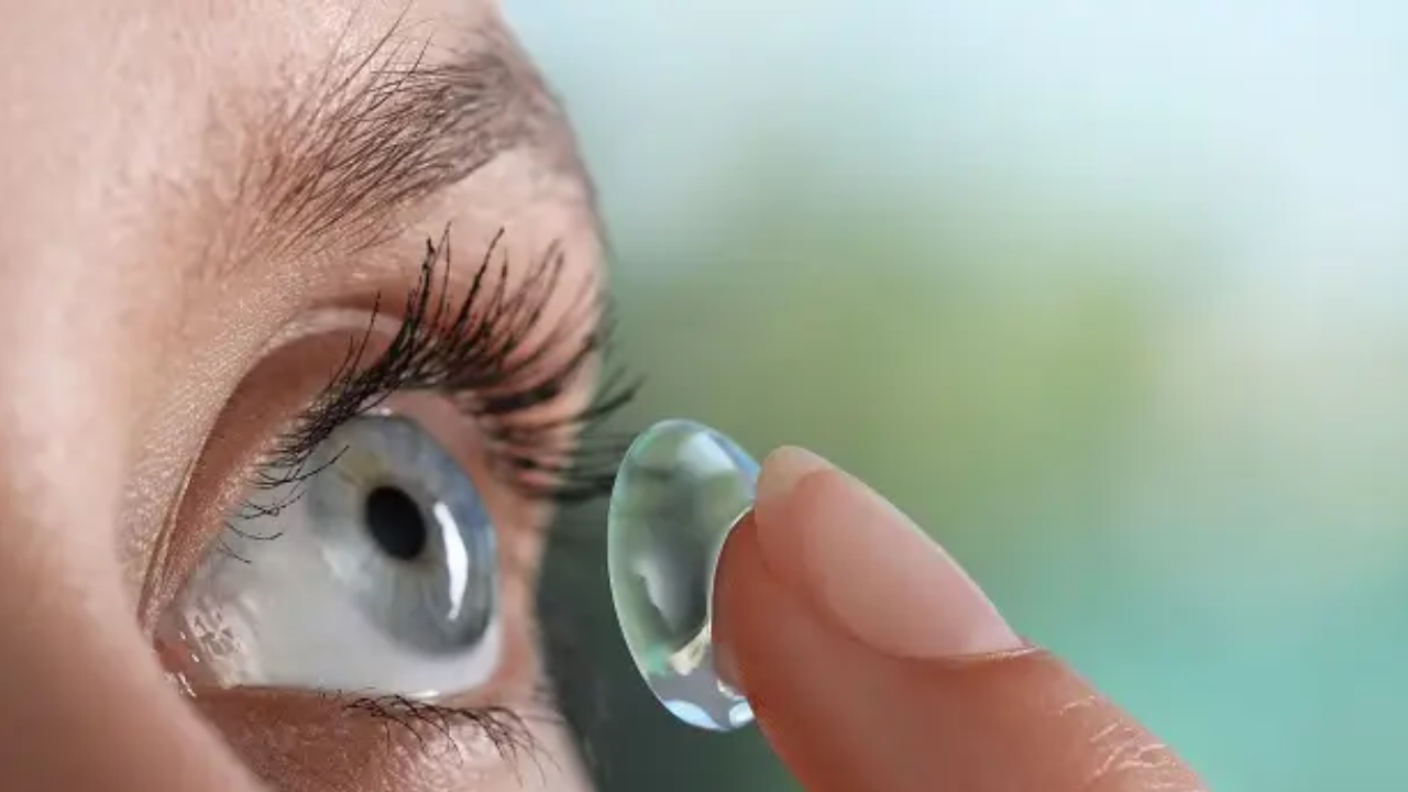 Contact Lens Users Beware: Why Water Can Be Dangerous for Your Eyes